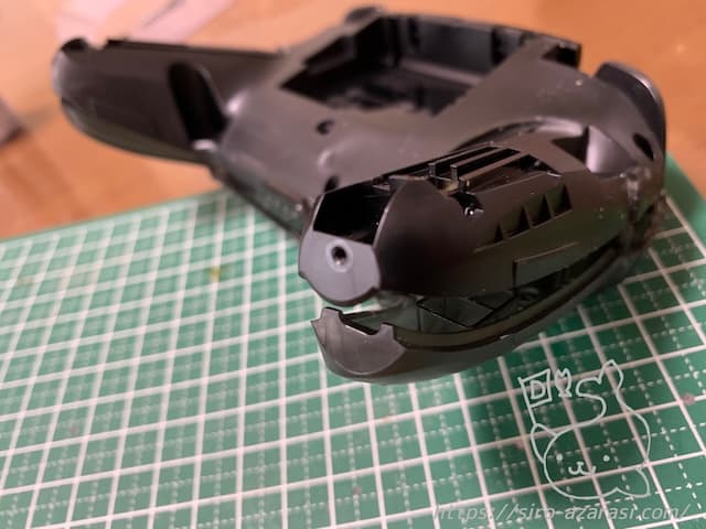 プロコン 背面カバーを外す